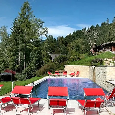 Lukashansl Hotell 3*