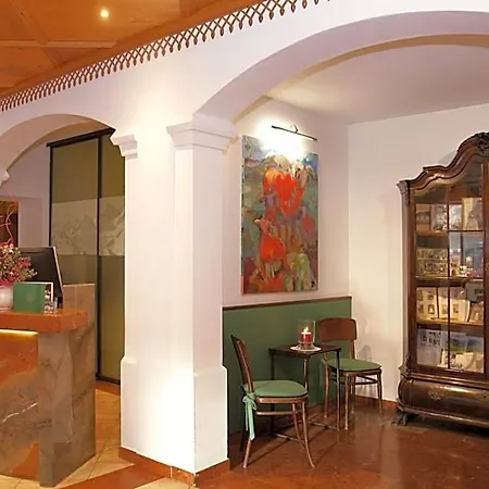 Hotell Lukashansl 3*